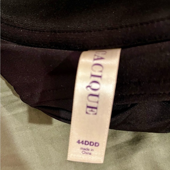 Cacique Front Close Bra - Picture 3 of 3